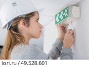 fire exits in car park and frame of fire burn. Стоковое фото, агентство Ingram Publishing / Фотобанк Лори