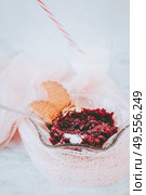 Delicious dessert of jelly and cookies. Стоковое фото, агентство Ingram Publishing / Фотобанк Лори