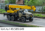 Российский большой автокран Ивановец "IMZ Truck crane" Редакционное фото, фотограф Анатолий Володин / Фотобанк Лори