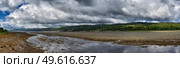 Panoramic view of Lochgilphead estuary at low tide looking out to Loch Gilp in Ayrshire on West coast of Scotland. Стоковое фото, агентство Ingram Publishing / Фотобанк Лори