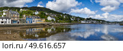 Panoramic view of Tarbert harbour on the West coast of Scotland. Стоковое фото, агентство Ingram Publishing / Фотобанк Лори