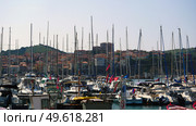 Yachts moored in the port of the old French town of Banyuls-sur-mer, resort Mediterranean sea, travel, summer. Стоковое фото, фотограф Иван Грушевич / Фотобанк Лори