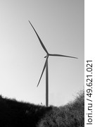 wind power station, loyal generators with blades against the sky. Стоковое фото, агентство Ingram Publishing / Фотобанк Лори