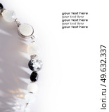 jewel handmade bracelet with semipreciouse stones at white  background. Стоковое фото, агентство Ingram Publishing / Фотобанк Лори