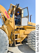 excavators volvo ready for work. Стоковое фото, агентство Ingram Publishing / Фотобанк Лори