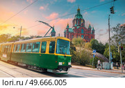 Embankment In Helsinki At Summer Evening, Finland. Uspenski Cathedral. . Стоковое фото, агентство Ingram Publishing / Фотобанк Лори
