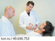 portrait of patient at hospital. Стоковое фото, агентство Ingram Publishing / Фотобанк Лори