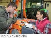 contract for the tractor lease. Стоковое фото, агентство Ingram Publishing / Фотобанк Лори
