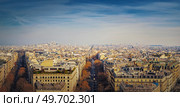 Paris cityscape panoramic view to Sacre Coeur Basilica of Montmartre, France. Beautiful parisian architecture with historic buildings and landmarks. Стоковое фото, агентство Ingram Publishing / Фотобанк Лори