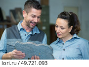 archaeologic man and woman at work. Стоковое фото, агентство Ingram Publishing / Фотобанк Лори