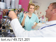 in the cafeteria. Стоковое фото, агентство Ingram Publishing / Фотобанк Лори