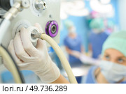 plugging machines in the operating theatre. Стоковое фото, агентство Ingram Publishing / Фотобанк Лори
