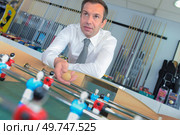 salesman for leisure sports equipment. Стоковое фото, агентство Ingram Publishing / Фотобанк Лори