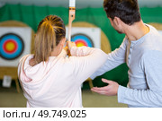 archery target with embedded arrows. Стоковое фото, агентство Ingram Publishing / Фотобанк Лори