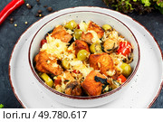 Indian food, turkey meat over basmati rice. Healthy diet menu for lunch.. Grilled turkey breast and rice. Стоковое фото, агентство Ingram Publishing / Фотобанк Лори