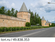 View of the fortress wall of Pokrovsky town from Sapernaya Street, Sofia district, Pushkin city (Tsarskoye Selo)St. Petersburg, Russia. The architect is Pokrovsky. Стоковое фото, фотограф Михаил Аккуратoв / Фотобанк Лори