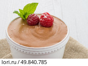 Paleo Diet Style Dessert Made of Dark Chocolate, Eggs and Coconut Milk. Стоковое фото, агентство Ingram Publishing / Фотобанк Лори