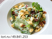 Ceasar Salad with bacon bit. Стоковое фото, агентство Ingram Publishing / Фотобанк Лори