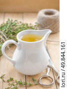 Thyme oil. Стоковое фото, агентство Ingram Publishing / Фотобанк Лори