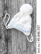 Knitted hat. Стоковое фото, агентство Ingram Publishing / Фотобанк Лори