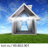 Home Buying and real estate property ownership after the approval of a mortgage application due to a good credit rating with akey hole in a house symbol on a blue sky and grass with glowing light of success. Стоковое фото, агентство Ingram Publishing / Фотобанк Лори