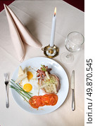 English breakfast on the plate in restaurant. Стоковое фото, агентство Ingram Publishing / Фотобанк Лори