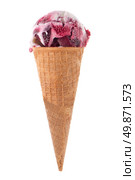 Ice cream cone with scoop of red fruits isolated on white background. Стоковое фото, агентство Ingram Publishing / Фотобанк Лори