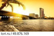 Bridge thropugh Nile in Cairo in the evening. Стоковое фото, агентство Ingram Publishing / Фотобанк Лори