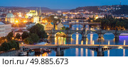 Panorama view of Bridges on Vltava, Prague at dusk Czech Republic. Стоковое фото, агентство Ingram Publishing / Фотобанк Лори