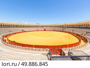 bullfight arena, plaza de toros, Sevilla, Spain. Стоковое фото, агентство Ingram Publishing / Фотобанк Лори