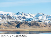Iceland glacier cliff mountain and lake. Стоковое фото, агентство Ingram Publishing / Фотобанк Лори