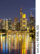 Germany Frankfurt am Main skyline sunset night. Стоковое фото, агентство Ingram Publishing / Фотобанк Лори