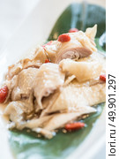 liquor hainanese chicken cold dish, groumet chinese cuisine. Стоковое фото, агентство Ingram Publishing / Фотобанк Лори