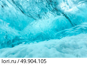 Ice wall background in Cave Iceland at Vatnajokull Glacier Jokulsarlon Nationa Park. Стоковое фото, агентство Ingram Publishing / Фотобанк Лори