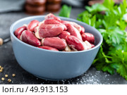 raw chicken hearts. Стоковое фото, агентство Ingram Publishing / Фотобанк Лори