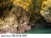 beautiful cave in the Algarve - Portugal. Стоковое фото, агентство Ingram Publishing / Фотобанк Лори
