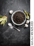 Black pepper corns. Стоковое фото, агентство Ingram Publishing / Фотобанк Лори