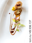 Grilled fried scallop, gourmet japanese cuisine. Стоковое фото, агентство Ingram Publishing / Фотобанк Лори
