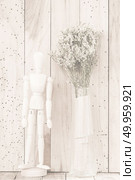wooden puppets on a wood background, vintage filtered Images. Стоковое фото, агентство Ingram Publishing / Фотобанк Лори