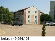 Офисное здание, проспект Победителей, Минск, Беларусь. Редакционное фото, фотограф Марина Шатерова / Фотобанк Лори