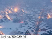 Winter Landscape of Shirakawago light-up with Snowfall Gifu Chubu Japan. Стоковое фото, агентство Ingram Publishing / Фотобанк Лори