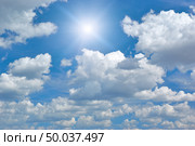 Blue skylight and fluffy cloud. Composition of nature. Стоковое фото, агентство Ingram Publishing / Фотобанк Лори