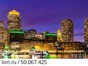 Boston Downtown skylines building cityscape sunset at Boston city, MA, USA. Стоковое фото, агентство Ingram Publishing / Фотобанк Лори