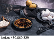 Leite creme, portuguese desert similar to creme brulee, cream brulee and burnt cream. Стоковое фото, агентство Ingram Publishing / Фотобанк Лори