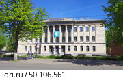 Вятский государственный университет: ​Учебный корпус №11 - Инженериум / Дом политпросвещения. Город Киров, Преображенская улица, 41. Редакционное фото, фотограф Алексей Иванов / Фотобанк Лори