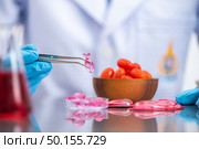 Supplementary capsules from natural extracts. Стоковое фото, агентство Ingram Publishing / Фотобанк Лори