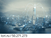 Smart city and communication network concept. IoT(Internet of Things). ICT(Information Communication Network). Стоковое фото, агентство Ingram Publishing / Фотобанк Лори