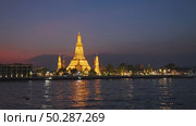 Wat Arun temple and Chao Phraya river in Bangkok. Стоковое фото, фотограф Михаил Коханчиков / Фотобанк Лори