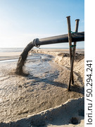 Sediment transposition intervention to the Atlantic Ocean to optimize the hydrodynamic balance in Ovar, Portugal. Стоковое фото, агентство Ingram Publishing / Фотобанк Лори