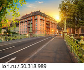 View of the Strasbourg bridge in the evening. Стоковое фото, агентство Ingram Publishing / Фотобанк Лори